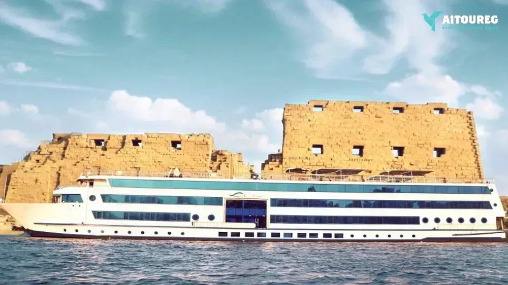 5 days nile cruise between luxor and aswan from damietta
