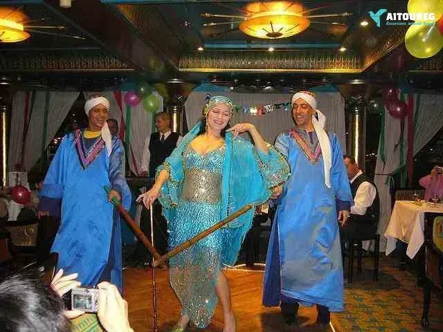 Cairo night dinner cruises on pharaos boat