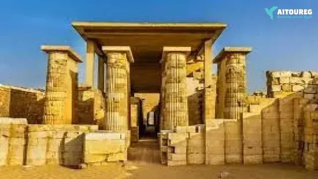 Day trip to giza pyramids sakkara from cairo