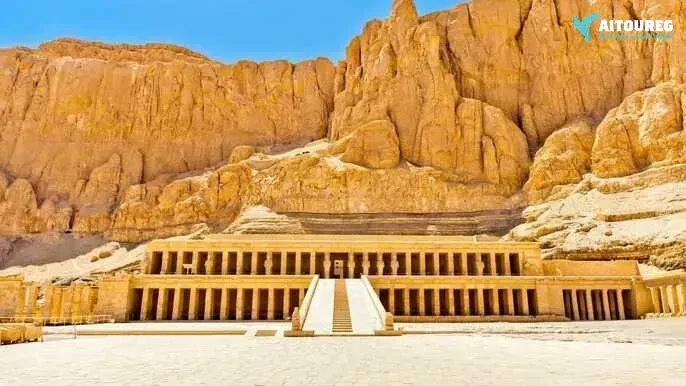 Tagesausflug zum Grab von Nefertari von Hurghada aus.