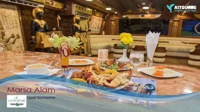 Nefertari seascope boat trip from marsa alam with dinner