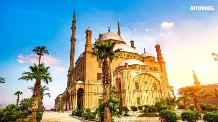 Old cairo and old bazaar khan el khalil tour from cairo