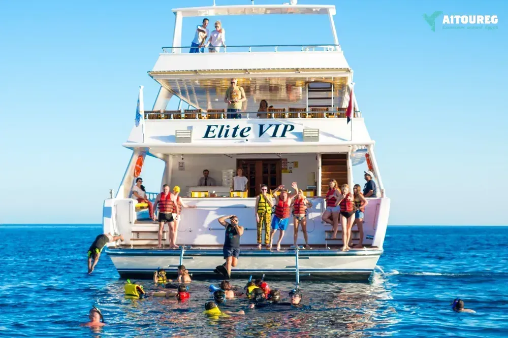 Private snorkeling boat trip to dolphin house from sahel hashesh