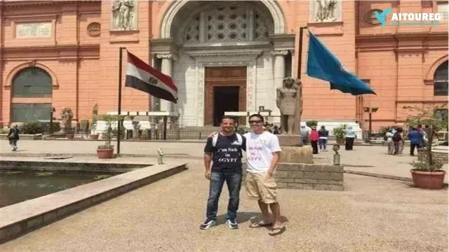 Tour to giza pyramids and egyptian museum