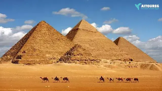 Tour to Giza Pyramids and Sphinx from Cairo- Unforgettable Experience