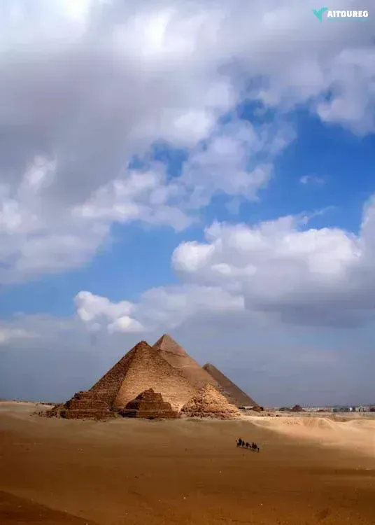 Tour to Giza Pyramids and Sphinx from Cairo- Unforgettable Experience