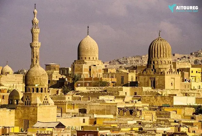 Tour to the dead city of cairo