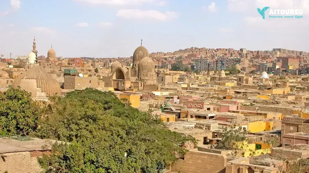Tour to the dead city of cairo