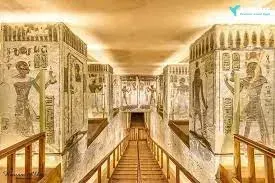Valley of the Kings visit from Hurghada – exploring ancient royal tombs, vivid wall paintings, and Egypt’s pharaonic history on a guided Luxor excursion.