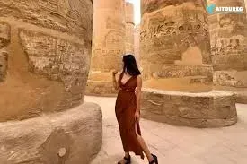 Temple de Karnak depuis Hurghada – découverte des salles monumentales, colonnes géantes et histoire pharaonique lors d’une excursion incontournable.