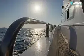 Private boat trip from Hurghada – exclusive Red Sea cruising with snorkeling stops, crystal-clear waters, and personalized luxury marine experience.