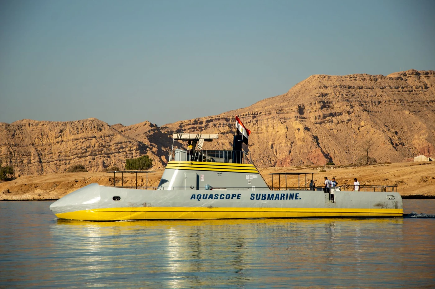 Halbtauchboot-Ausflug in Marsa Alam mit dem Boot