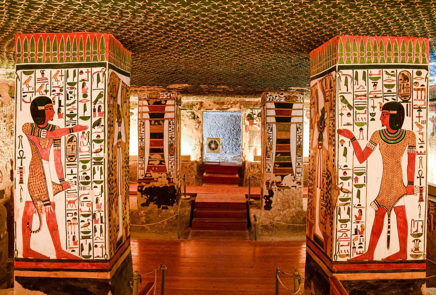Luxor Day Trip from Hurghada with Nefertari's Tomb
