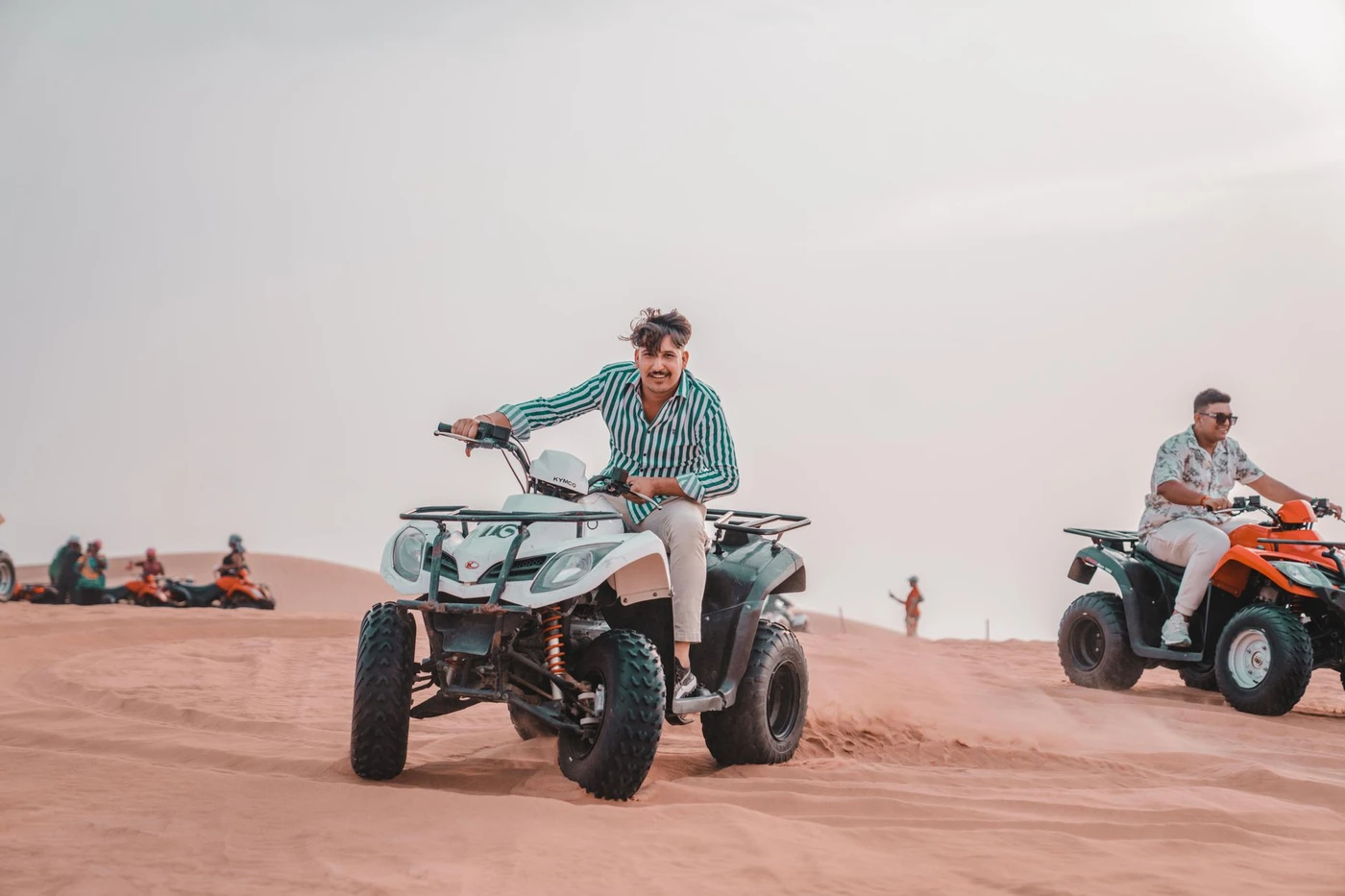 Quad-Safari bei Sonnenuntergang in Hurghada mit Dinner & Kamelritt
