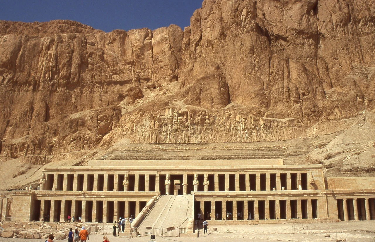 Luxor Private Day Trip from Soma Bay with Guide