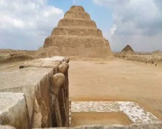 21-Tage-Ägypten-Reise für Honeymooner Tag 3 - Antike Wunder: Memphis, Sakkara und Dahshur