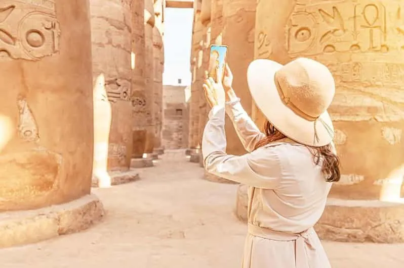 10 Tage Ägypten Reise: Kairo & Nilkreuzfahrt Paket Tag 4: Flug nach Luxor